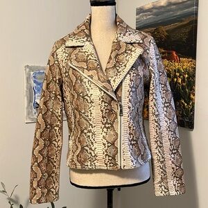 NWOT Vigoss Vegan Reptile Skin Bomber